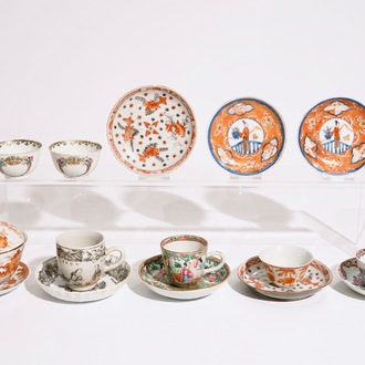 Un lot varié de tasses et soucoupes en porcelaine de Chine famille rose et rouge de fer, 18/19ème