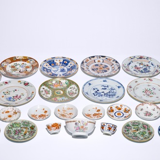 Un lot varié en porcelaine de Chine bleu et blanc, famille rose et Imari, 18/19ème