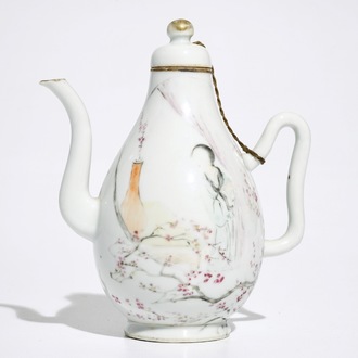 A Chinese qianjiang cai wine jug, 19th C.