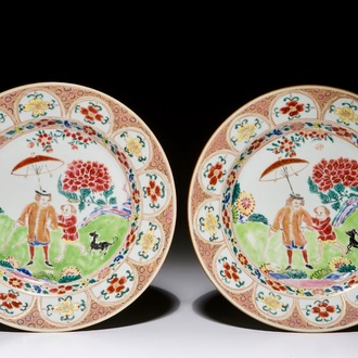 A pair of Chinese famille rose plates with a Dutch nobleman, Qianlong