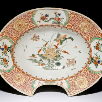 A Chinese famille verte shaving bowl, Kangxi