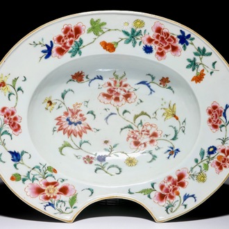 A Chinese famille rose shaving bowl with floral design, Qianlong