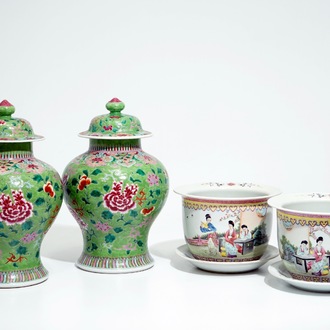 A pair of Chinese famille rose vases and a pair of jardinieres on stands, 19/20th C.