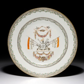 Une assiette armoirée pour le marché français en porcelaine de Chine, Qianlon
