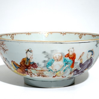 A Chinese famille rose mandarin bowl with figural design, Qianlong