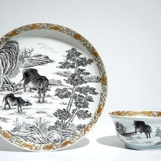 Un bol et une assiette en porcelaine de Chine grisaille à décor de buffles, Yongzheng