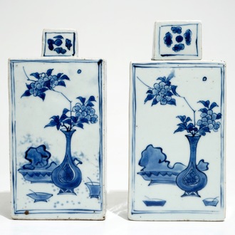 A pair of Chinese blue and white rectangular tea caddies, Chongzhen, Transitional period