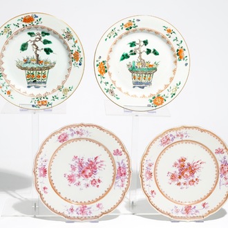 A pair of Chinese famille verte plates, Kangxi, and a pair of famille rose plates, Qianlong