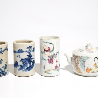 A Chinese qianjiang cai teapot & cover and three blue and white and famille rose brush pots, 19/20th C.