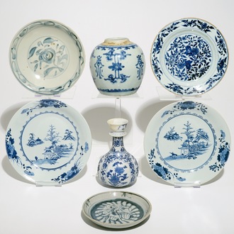 Seven Chinese blue and white vases and plates, Ming, Kangxi and Qianlong