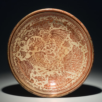 A Spanish lusterware dish with a bird, 1st half 17th C.