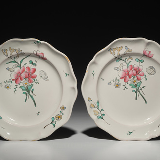 A pair of French faience oval plates with floral design, Joseph Hannong, Strasbourg, 18th C.