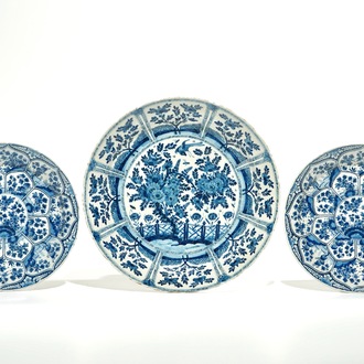 Three Dutch Delft blue and white chinoiserie dishes, 17/18th C.