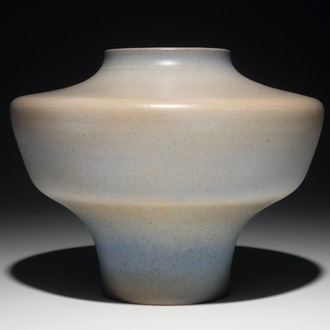 Een modernistische breed uitlopende vaas met fraai druipglazuur, Perignem, 2e helft 20e eeuw
