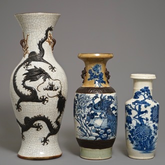 Three Chinese Nanking crackle glazed blue and white vases, 19th C.