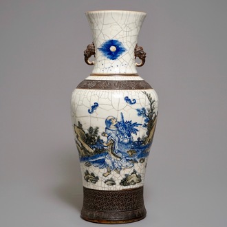 A Chinese blue and white Nanking crackle glaze vase with the immortal Li Tieguai, 19th C.