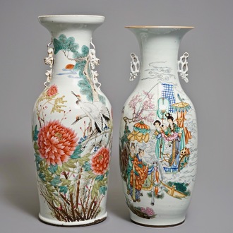 Deux grands vases en porcelaine de Chine famille rose et qianjiang cai, 19/20ème