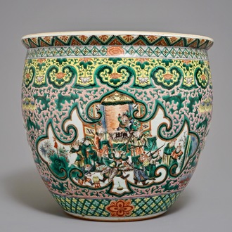 A Chinese famille rose jardinière with design of warriors, 19th C.