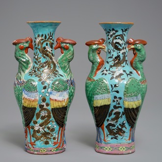 A pair of Chinese Dayazhai-style vases with dragons and phoenixes, 19/20th C.