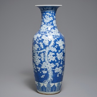 A Chinese blue and white vase with prunus on cracked ice, 19th C.
