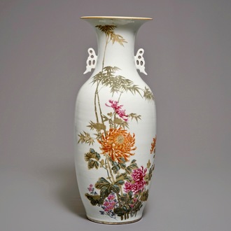 A Chinese famille rose vase with floral design, Republic, 20th C.