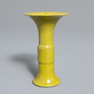 A Chinese monochrome yellow crackle-glazed gu vase, 19th C.