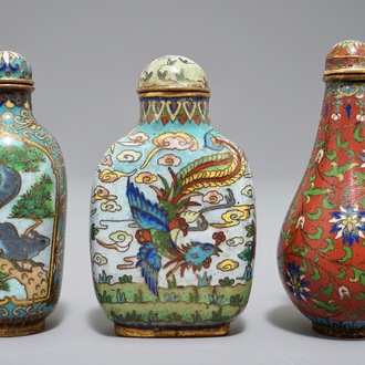 Trois tabatières en émaux cloisonnés, Chine, 19/20ème