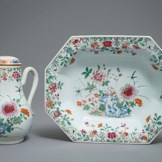 Une aiguière et son bassin en porcelaine de Chine famille rose, Qianlong