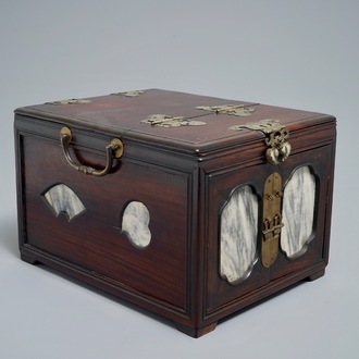 A Chinese rosewood jewelry box with marble panels, 19/20th C.