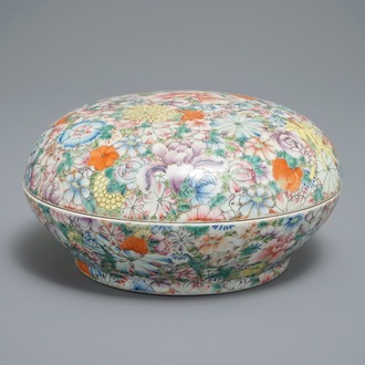 A Chinese famille rose millefleurs box and cover, Qianlong mark, 19/20th C.