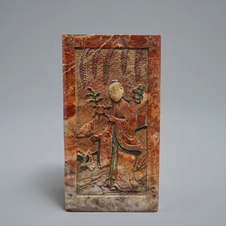 Un porte-pinceaux en pierre à savon sculptée, Chine, Kangxi