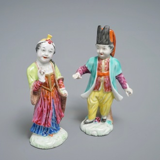 Un couple de figures turques en porcelaine de Chine famille rose dans le goût de Meissen, Qianlong