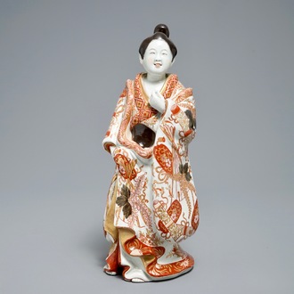 Une figure d'une Bijin en porcelaine Imari de Japon, Edo, 17/18ème