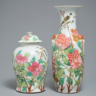 Two Chinese qianjiang cai vases with birds and blossoms, 19/20th C.