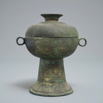 Een Chinese archaïstische bronzen 'dou', Periode van de Strijdende Staten of later