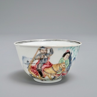 Un bol à thé en porcelaine de Chine famille rose à décor de Don Quichotte, Qianlong