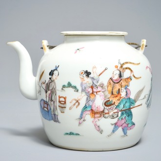 A Chinese famille rose teapot, Qianlong mark, 19th C.