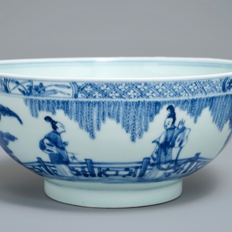 Un bol en porcelaine de Chine bleu et blanc à décor autour, Kangxi/Yongzheng