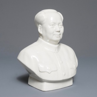 Un buste de Mao Zedong en porcelaine de Chine, 2ème moitié du 20ème