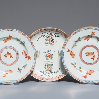 Trois assiettes en porcelaine de Chine famille verte, Kangxi