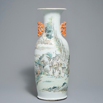 A fine Chinese qianjiang cai vase with figures in a landscape, 19/20th C.