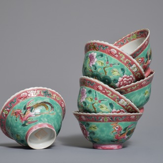 Six bols en porcelaine de Chine famille rose pour le marché Straits ou Peranakan, 19ème