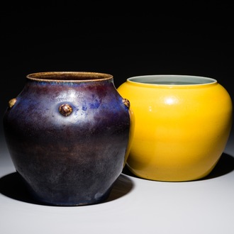 Two Chinese monochrome eggplant- and yellow-glazed jars, 19/20th C