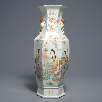 A Chinese hexagonal qianjiang cai vase with ladies and children, 19/20th C.