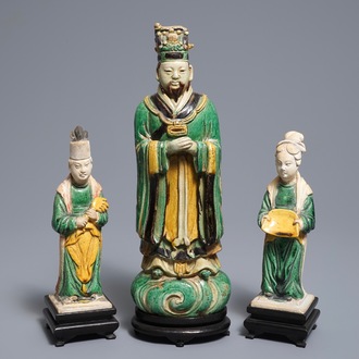 Drie Chinese figuren met sancai-glazuur, Ming