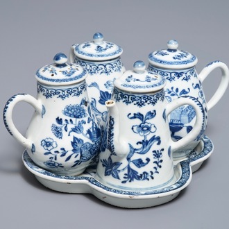 A Chinese blue and white cruet set on stand, Qianlong