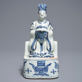 A Chinese blue and white model of a servant, Wanli