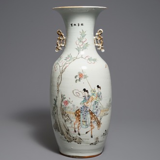 A Chinese famille rose vase with the immortal Magu with a deer, 19/20th C.