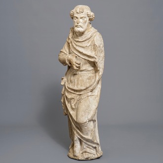 Un modèle de Saint Pierre debout en pierre sculptée, prob. France, 16ème