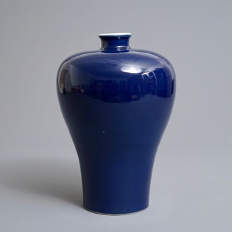 A Chinese monochrome blue meiping vase, Yongzheng mark, 19/20th C.